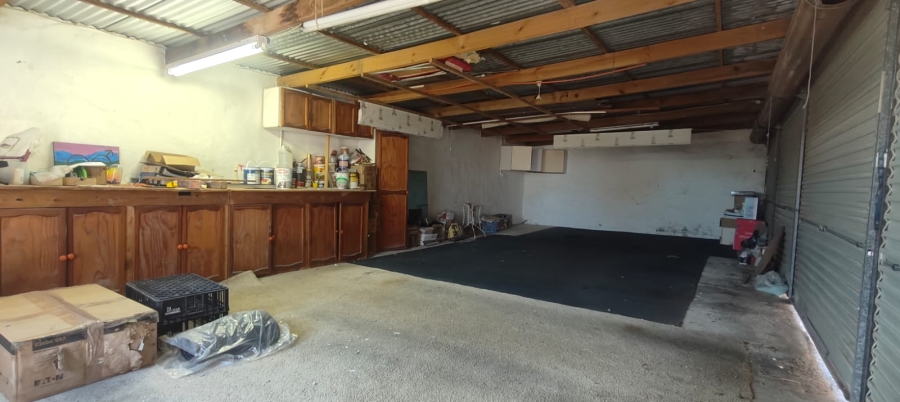 4 Bedroom Property for Sale in Newton Park Eastern Cape